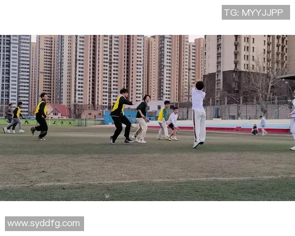 广州飞盘队在运动飞盘技术排行榜中荣获第五名展现出色实力与团队合作精神